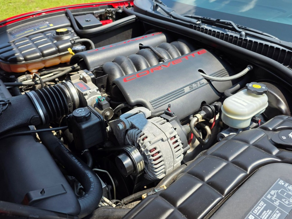 2004 Chevrolet Corvette Image 41