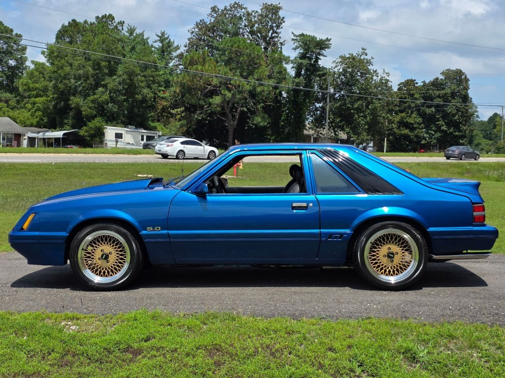 1985 Ford Mustang Image 12