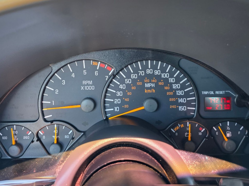 1999 Pontiac Firebird Image 18
