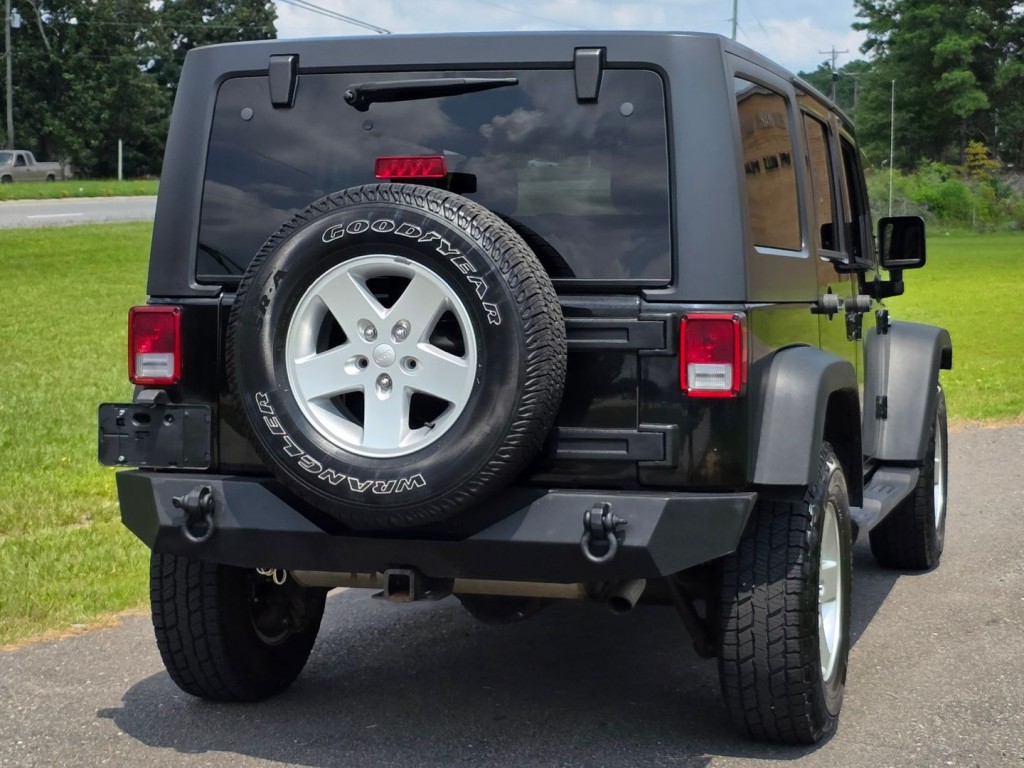 2017 Jeep Wrangler Unlimited Image 8