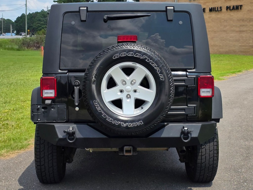 2017 Jeep Wrangler Unlimited Image 9