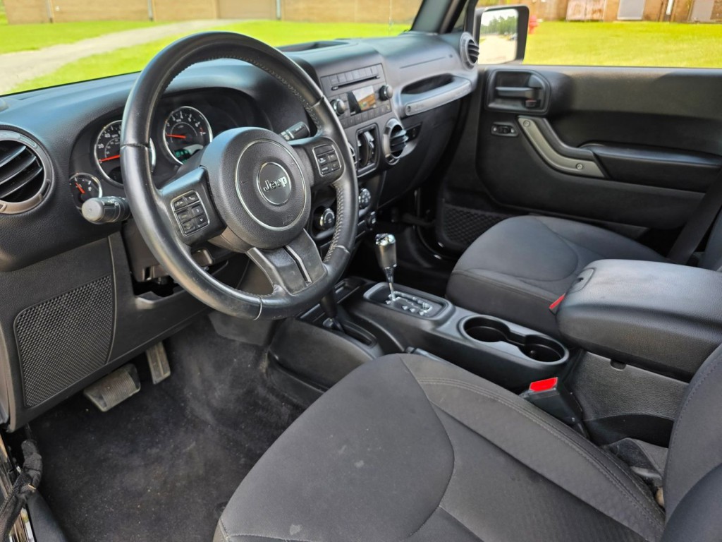 2017 Jeep Wrangler Unlimited Image 16