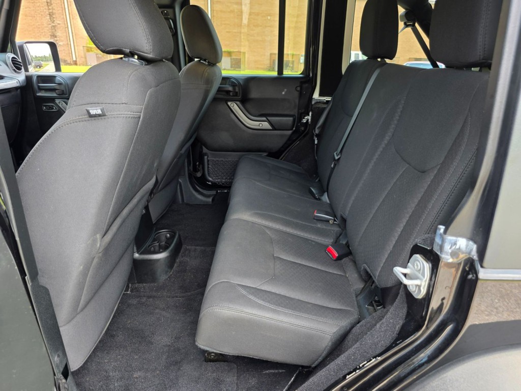 2017 Jeep Wrangler Unlimited Image 28
