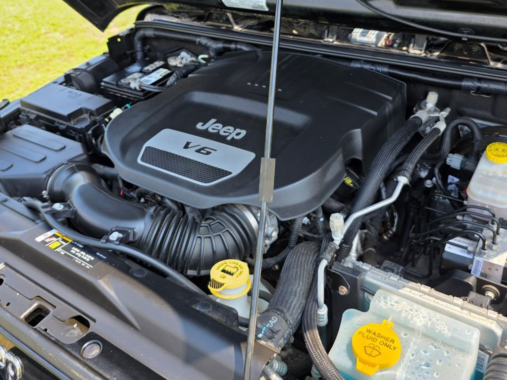 2017 Jeep Wrangler Unlimited Image 40