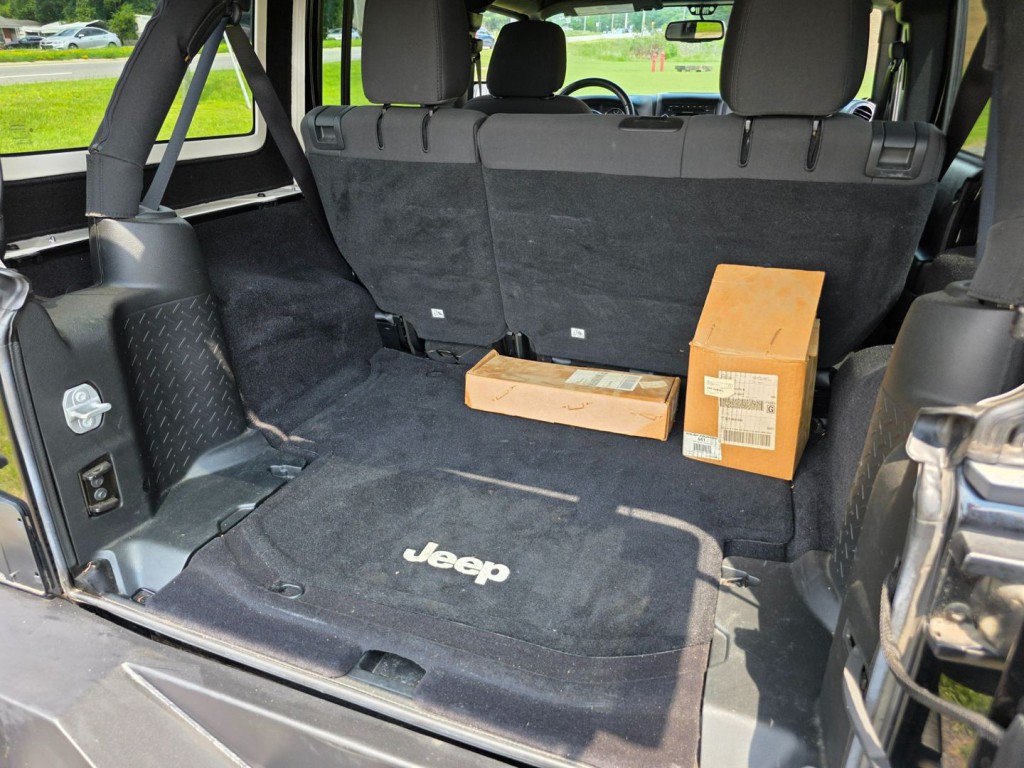 2017 Jeep Wrangler Unlimited Image 45