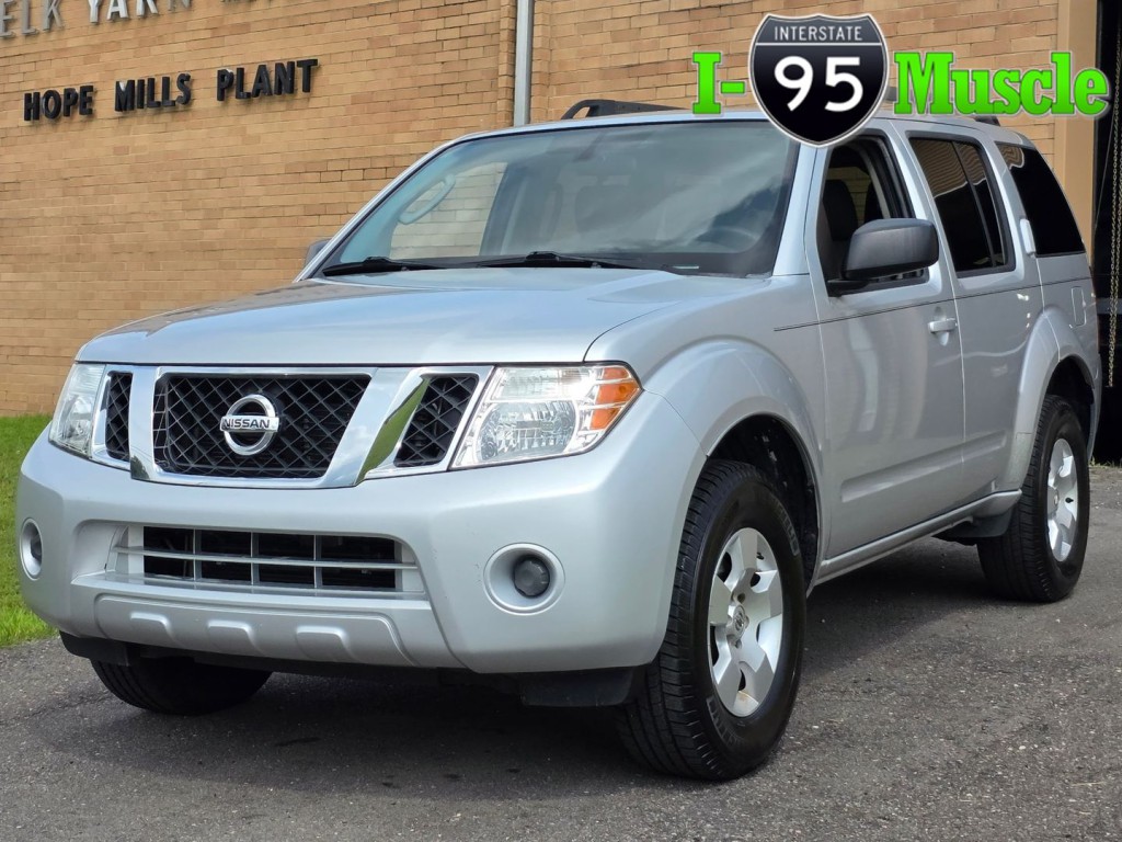 2012 Nissan Pathfinder Image 1