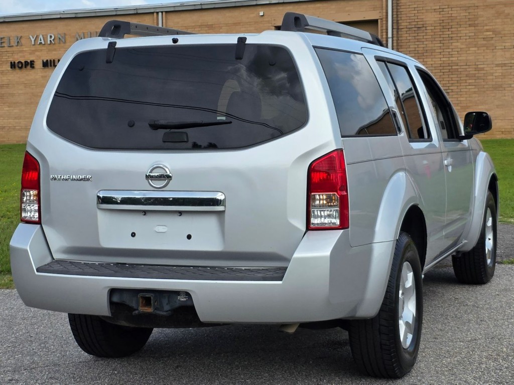 2012 Nissan Pathfinder Image 8