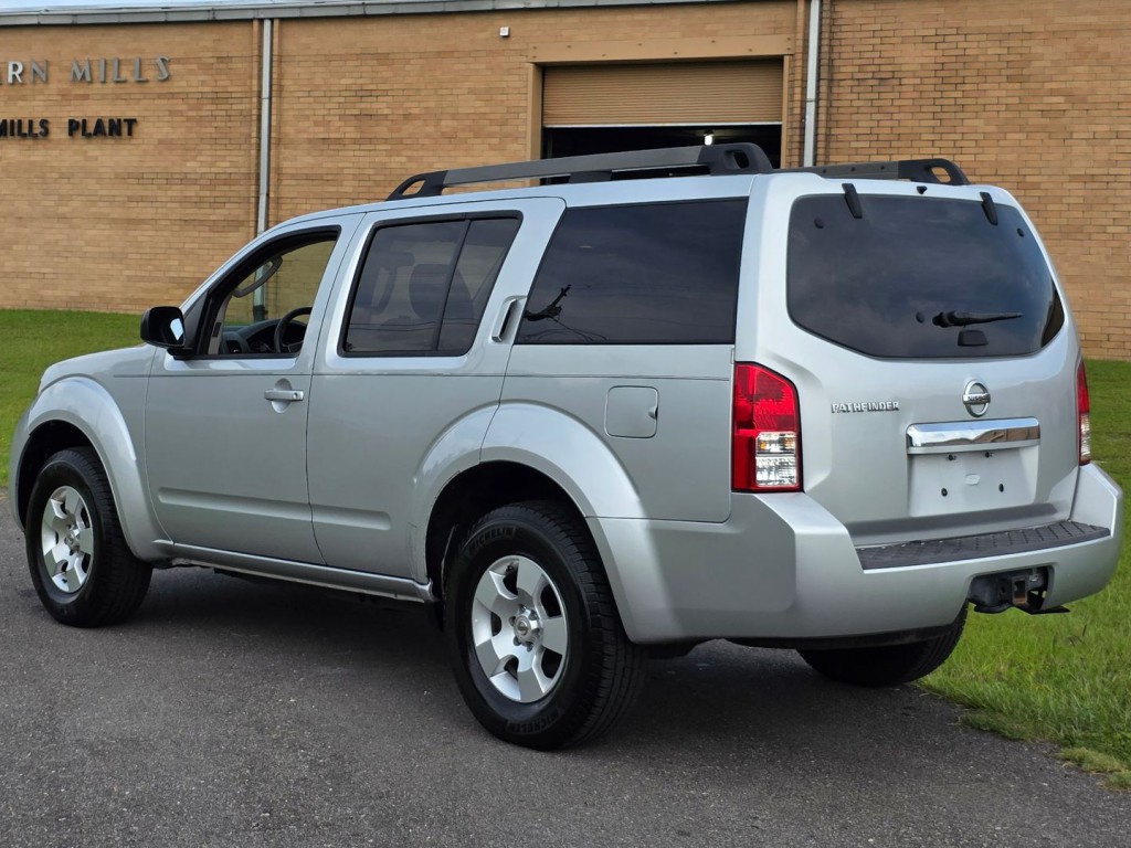 2012 Nissan Pathfinder Image 11