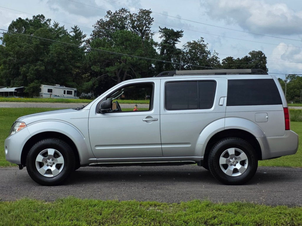 2012 Nissan Pathfinder Image 12