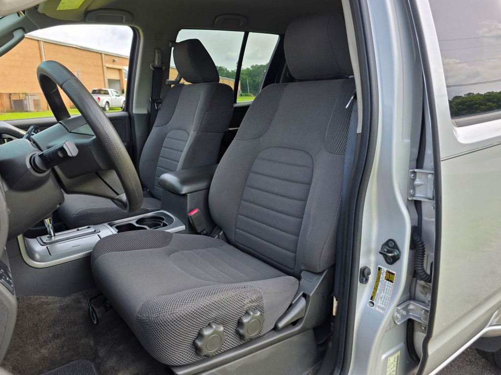 2012 Nissan Pathfinder Image 27
