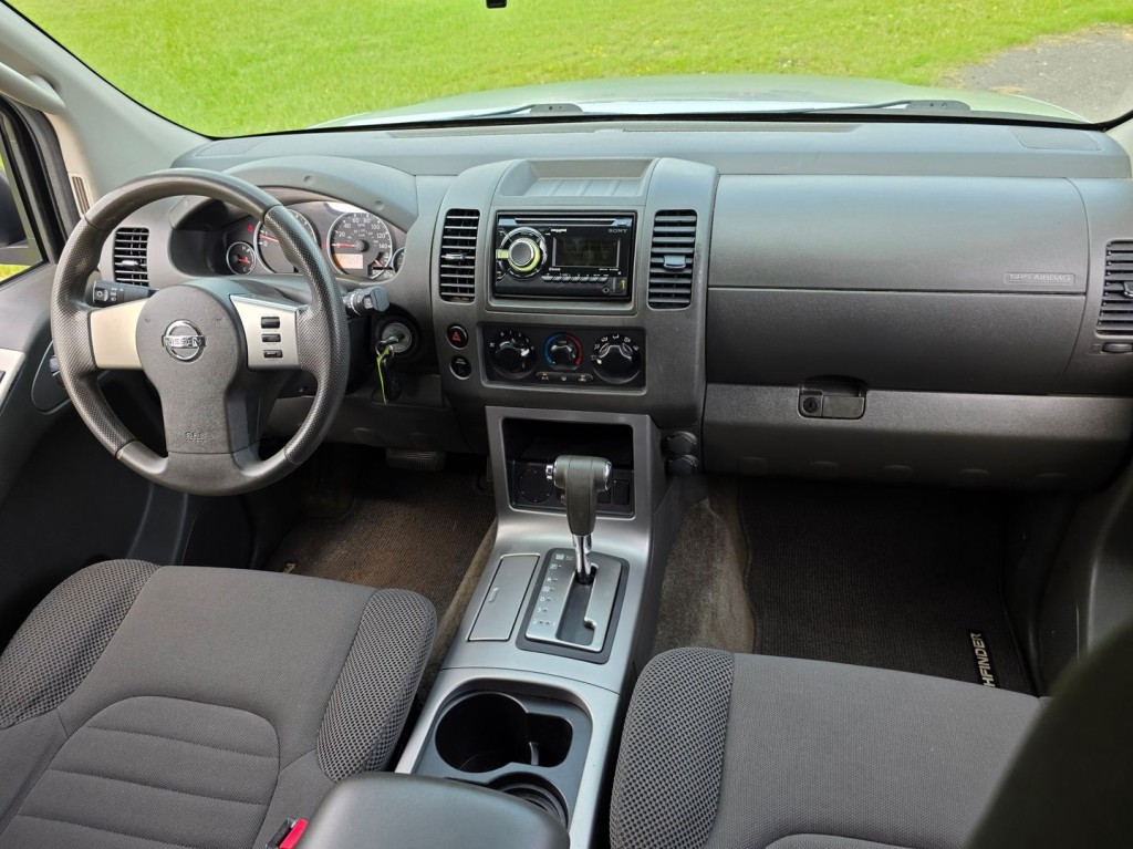 2012 Nissan Pathfinder Image 35