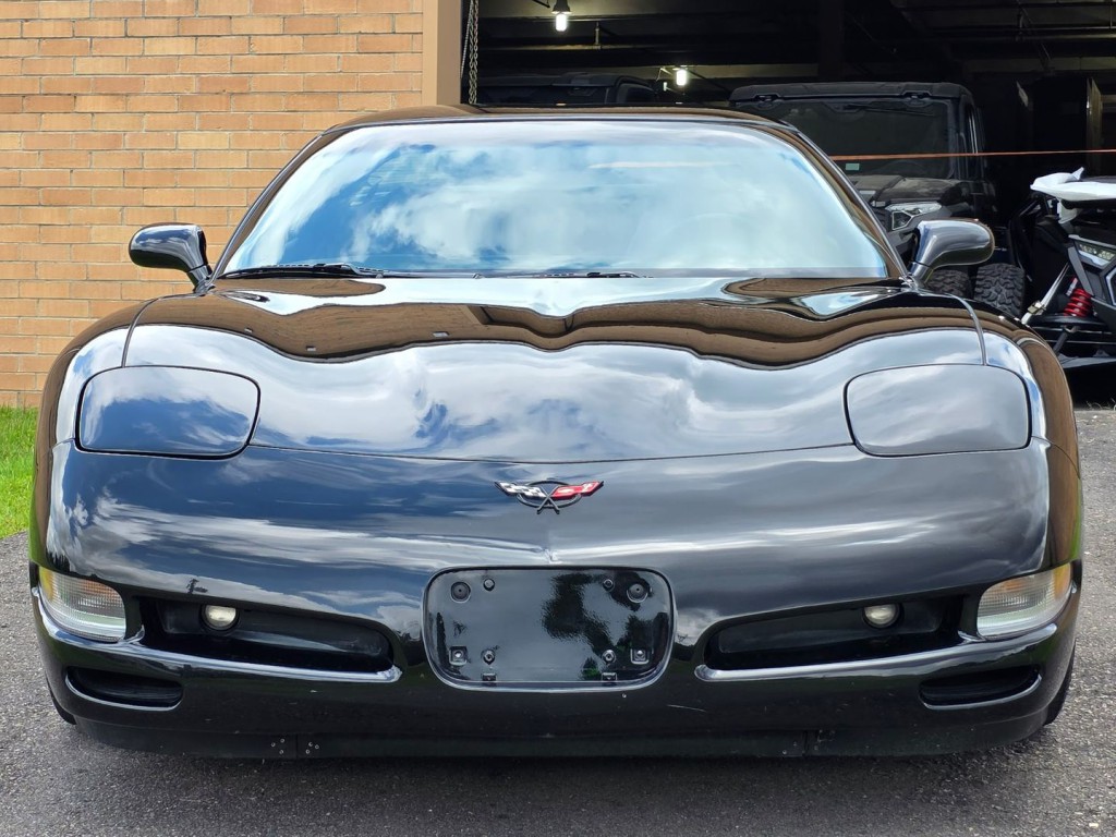 1998 Chevrolet Corvette Image 3