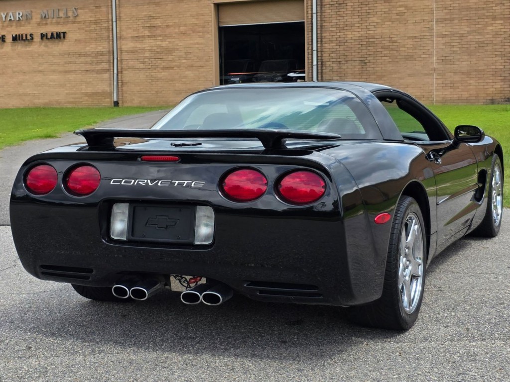 1998 Chevrolet Corvette Image 8