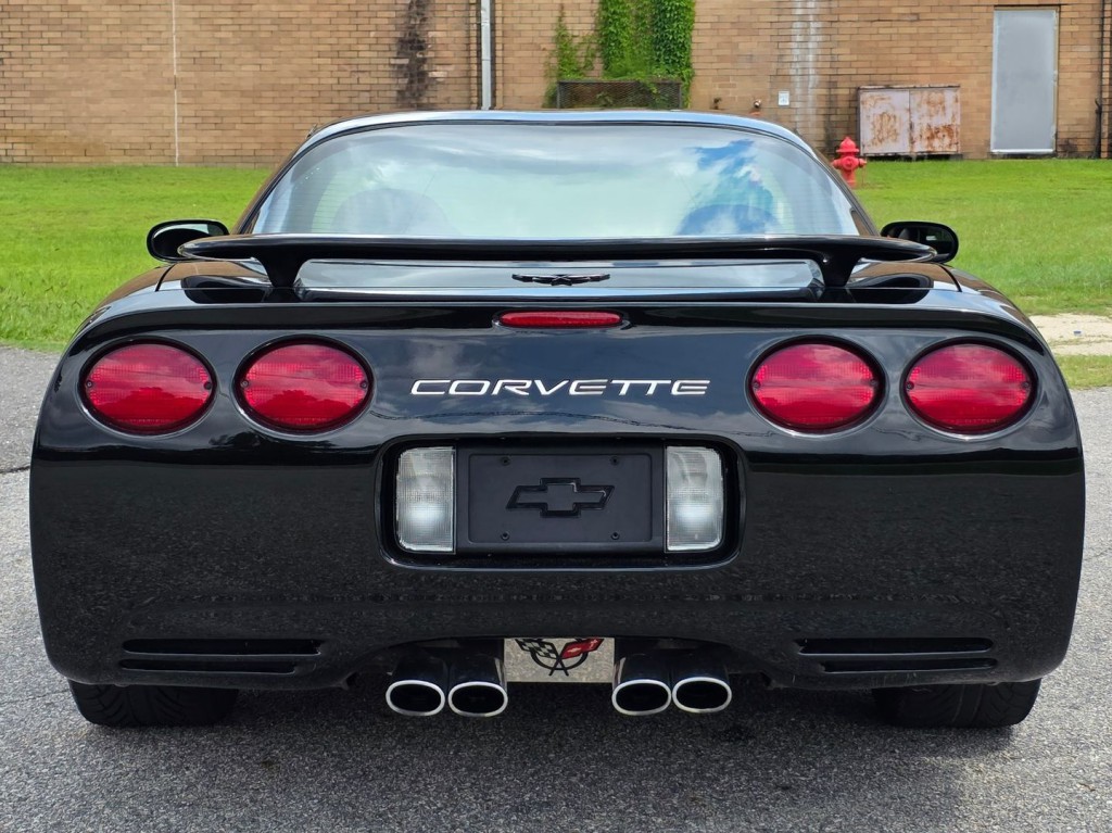 1998 Chevrolet Corvette Image 9