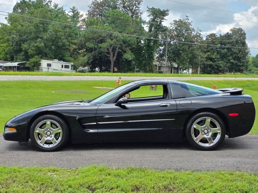 1998 Chevrolet Corvette Image 12