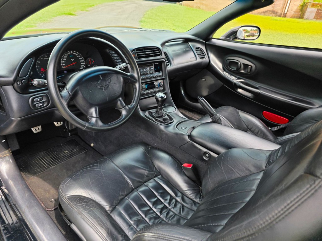 1998 Chevrolet Corvette Image 16