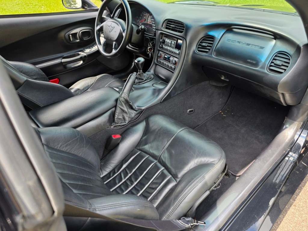 1998 Chevrolet Corvette Image 30