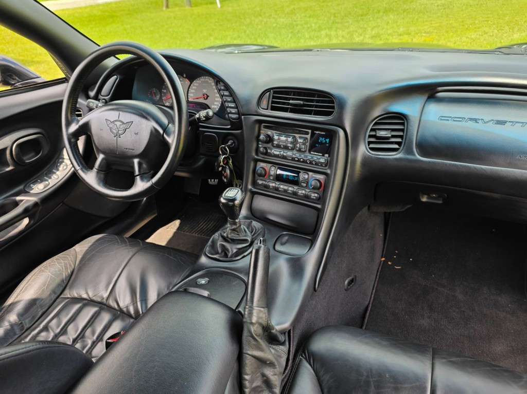 1998 Chevrolet Corvette Image 31