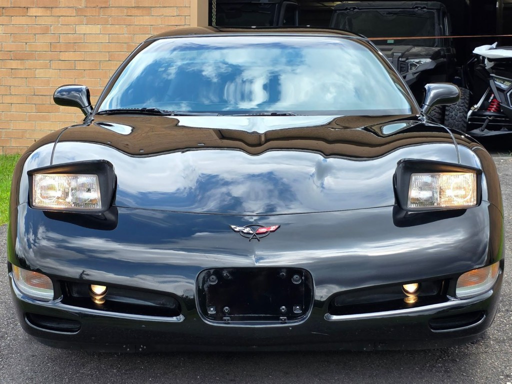1998 Chevrolet Corvette Image 38