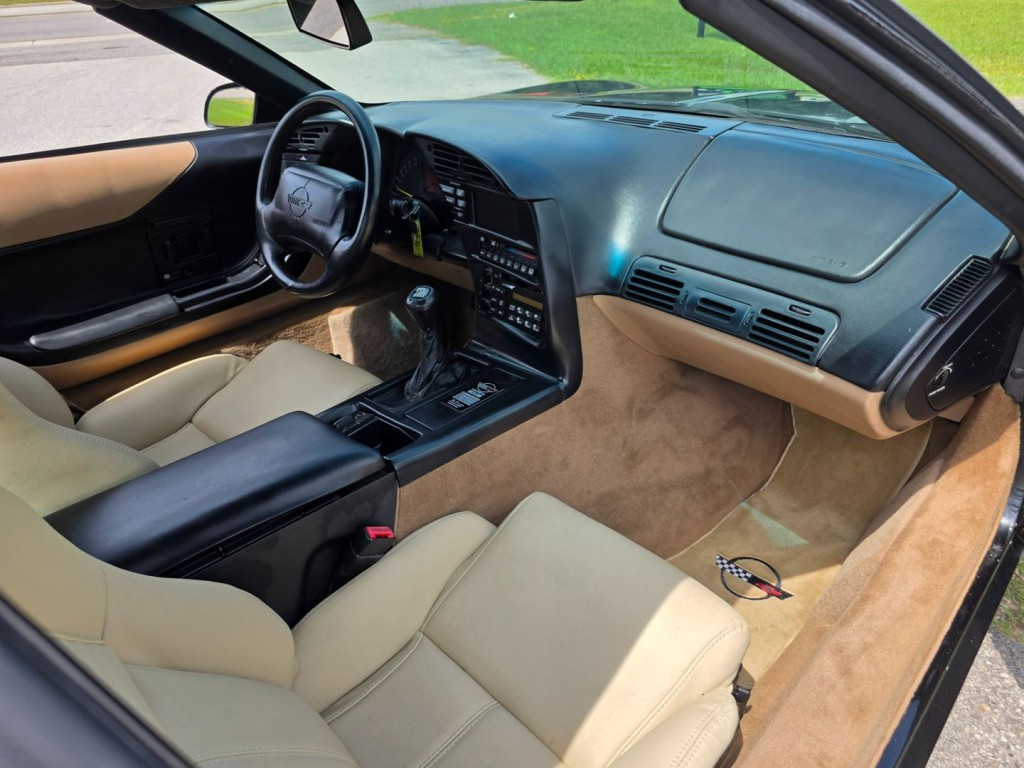 1995 Chevrolet Corvette Image 31