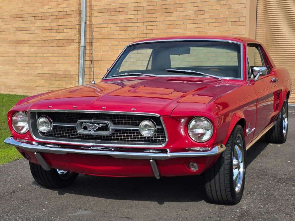 1967 Ford Mustang Image 2