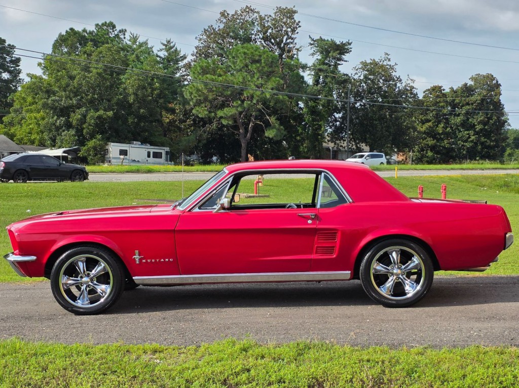 1967 Ford Mustang Image 12