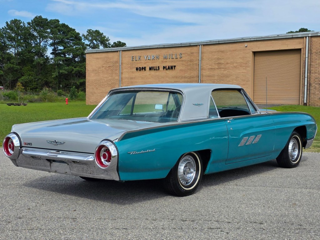 1963 Ford Thunderbird Image 7