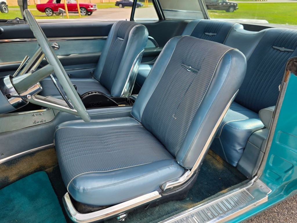 1963 Ford Thunderbird Image 14