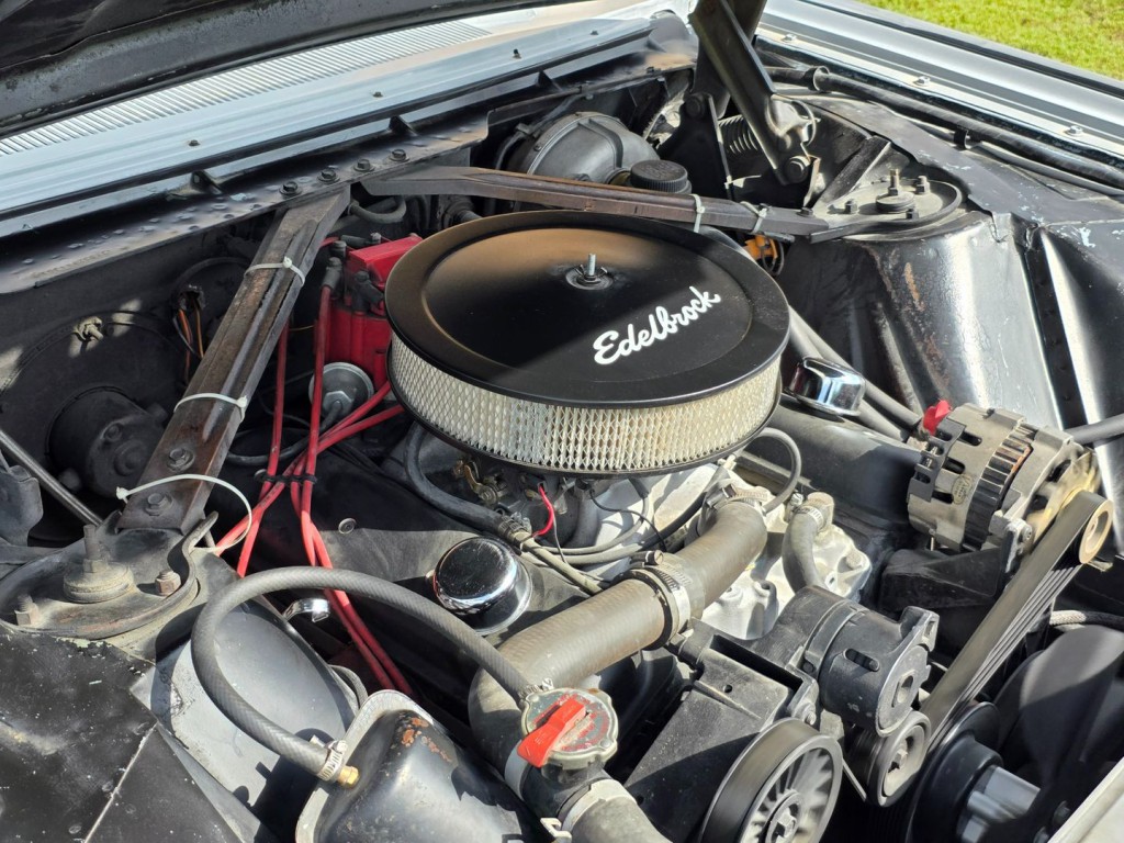 1963 Ford Thunderbird Image 42
