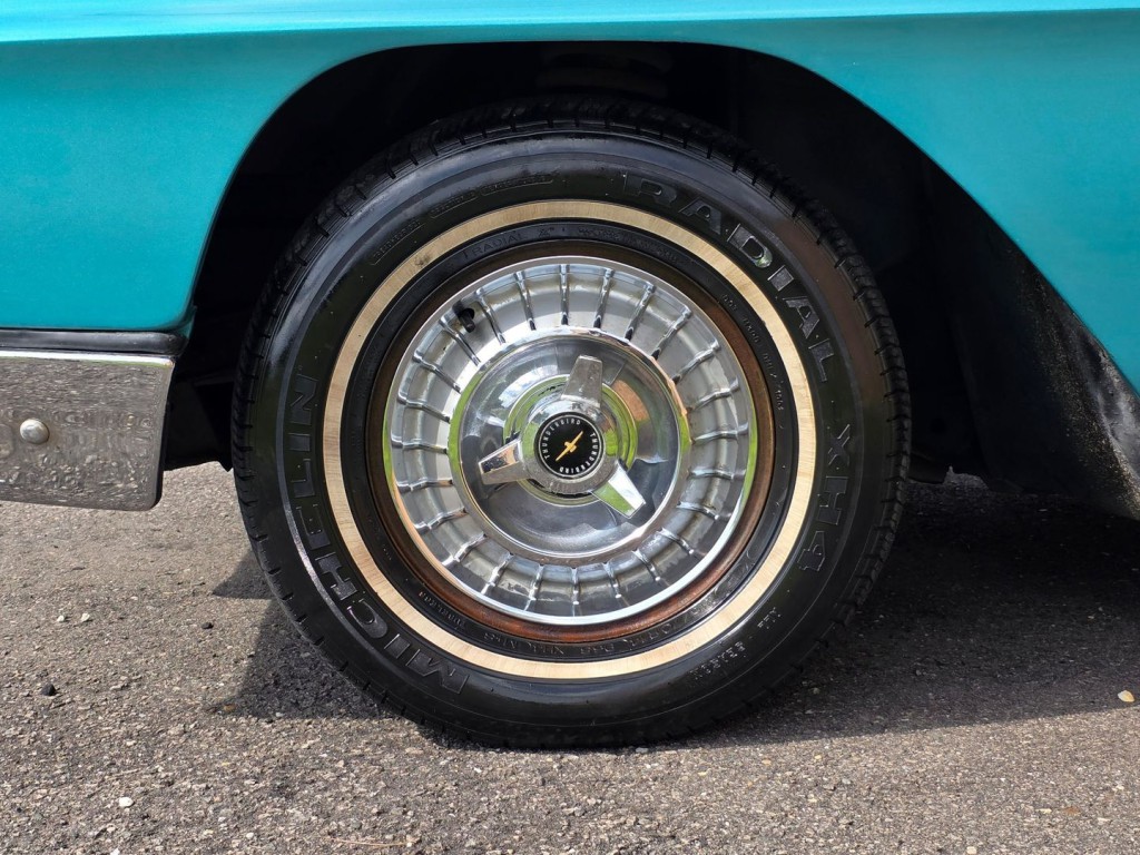 1963 Ford Thunderbird Image 48