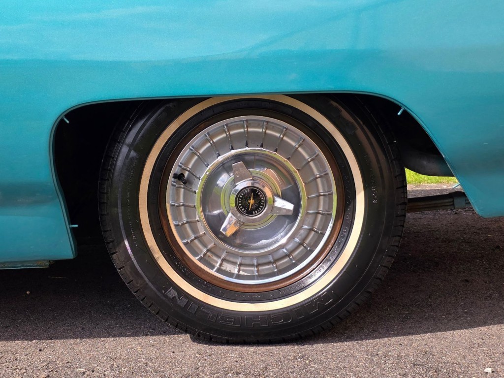 1963 Ford Thunderbird Image 49