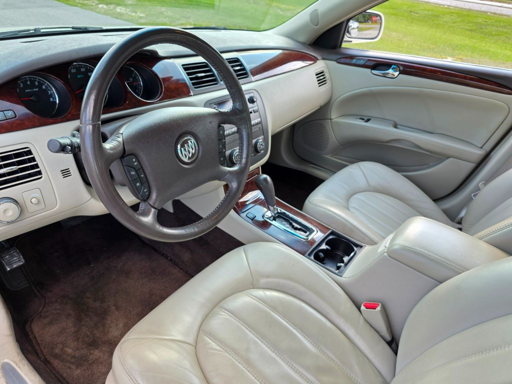2007 Buick Lucerne Image 16