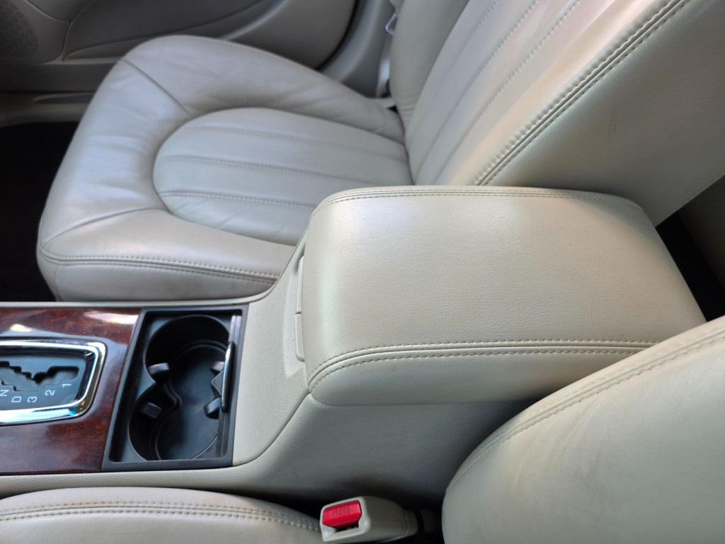 2007 Buick Lucerne Image 23