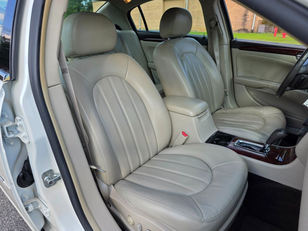 2007 Buick Lucerne Image 28