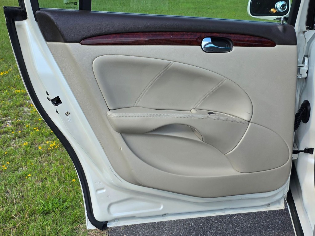 2007 Buick Lucerne Image 34