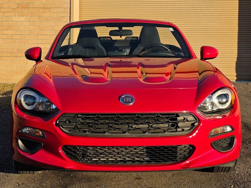 2019 FIAT 124 Spider Image 3