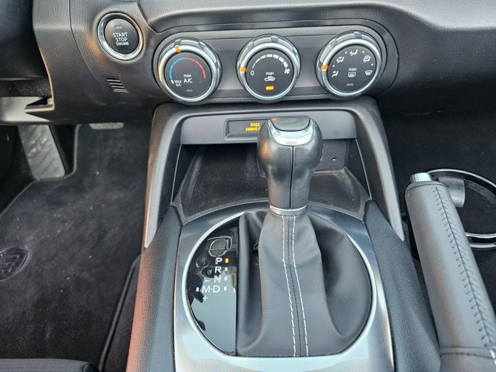 2019 FIAT 124 Spider Image 22