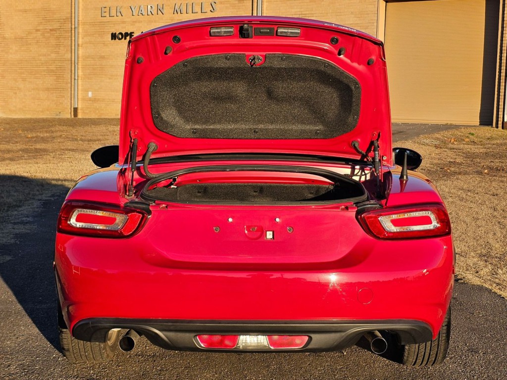 2019 FIAT 124 Spider Image 39