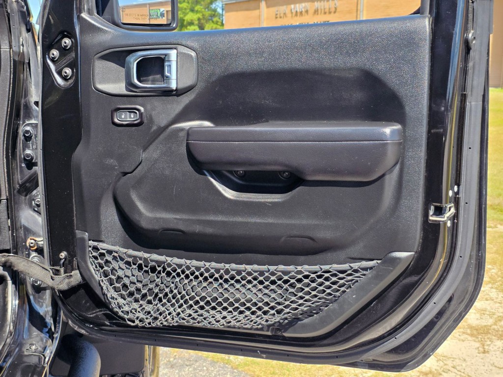 2020 Jeep Gladiator Image 34