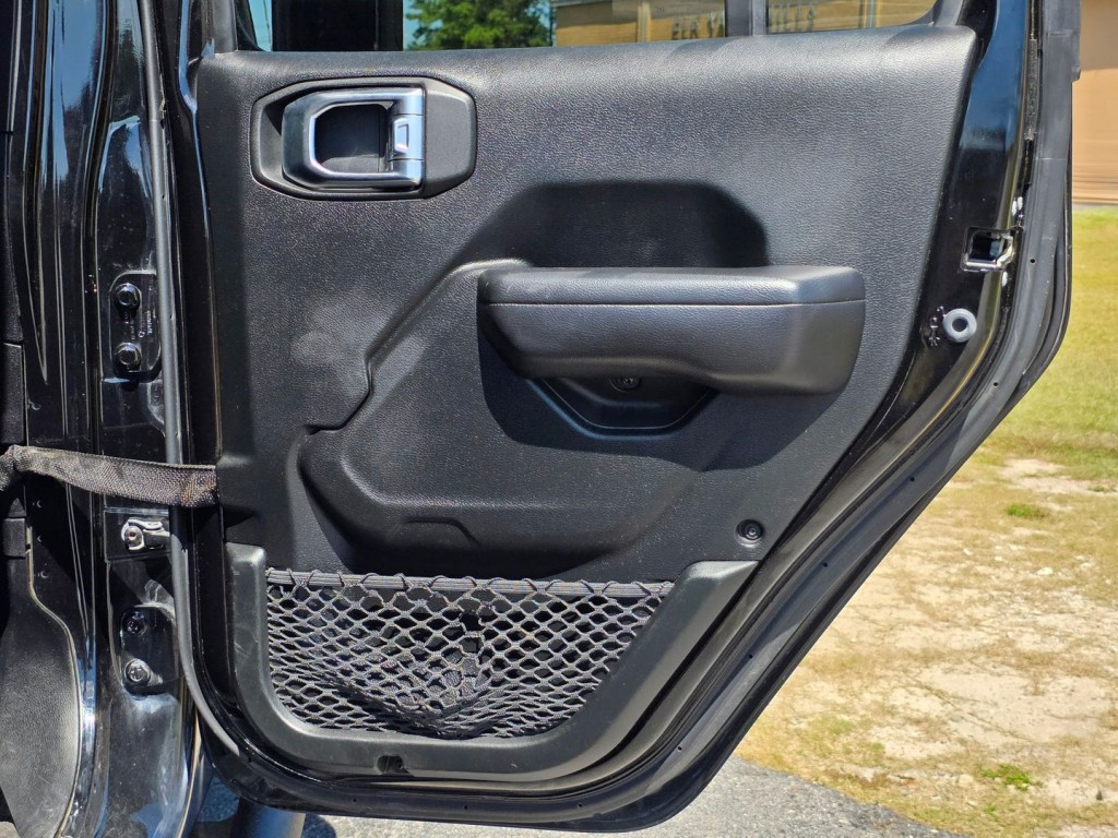 2020 Jeep Gladiator Image 36