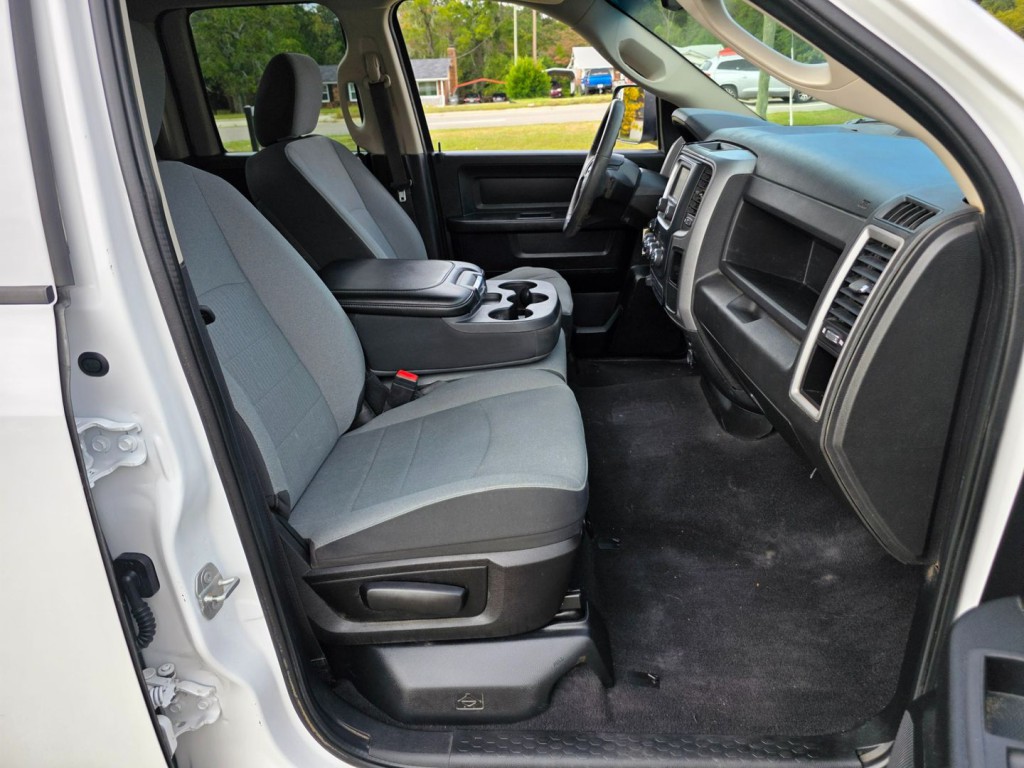 2022 RAM 1500 Image 32