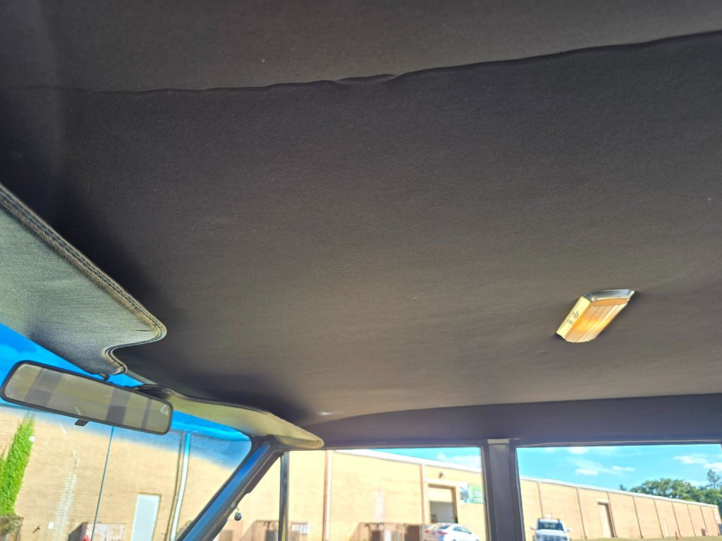 1974 Jeep Wagoneer Image 33