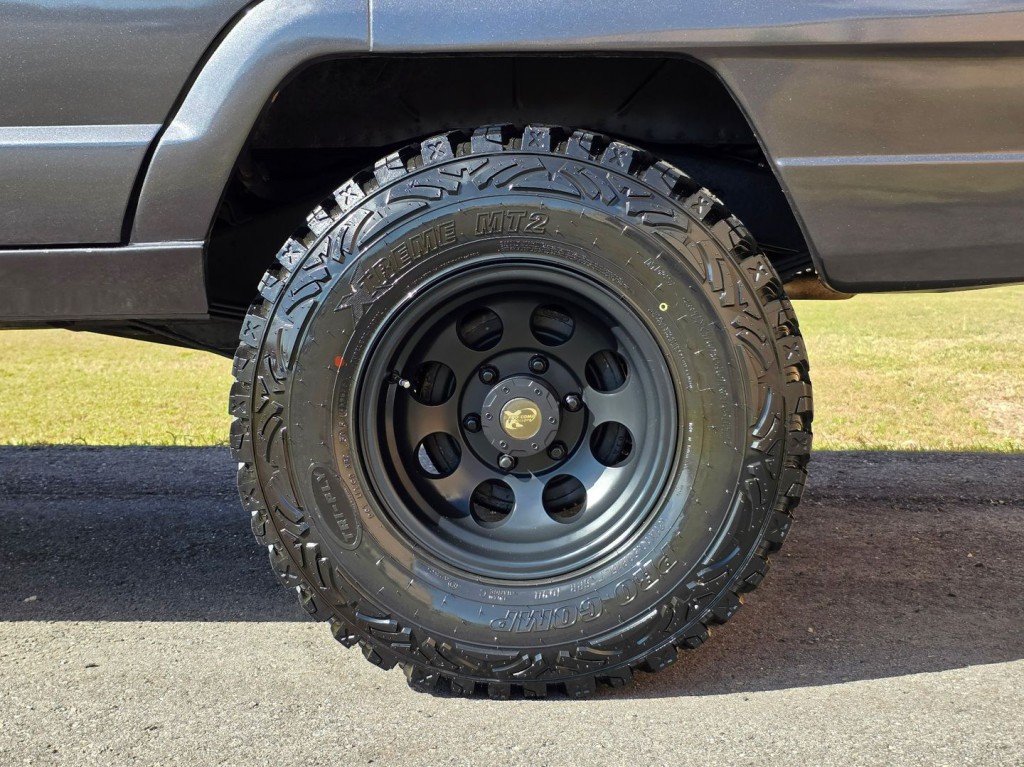 1974 Jeep Wagoneer Image 52