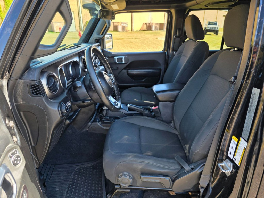 2020 Jeep Gladiator Image 15