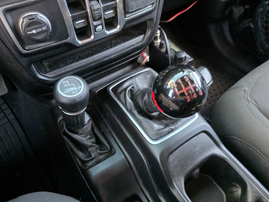 2020 Jeep Gladiator Image 23