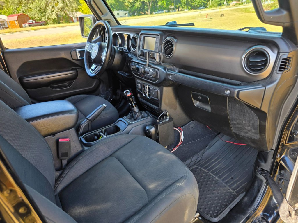 2020 Jeep Gladiator Image 34
