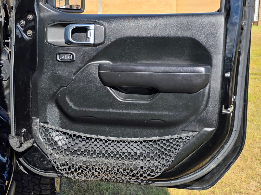 2020 Jeep Gladiator Image 37