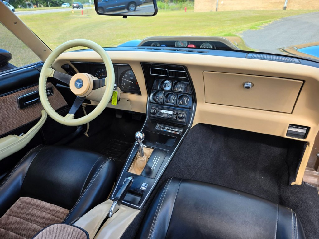 1980 Chevrolet Corvette Image 31