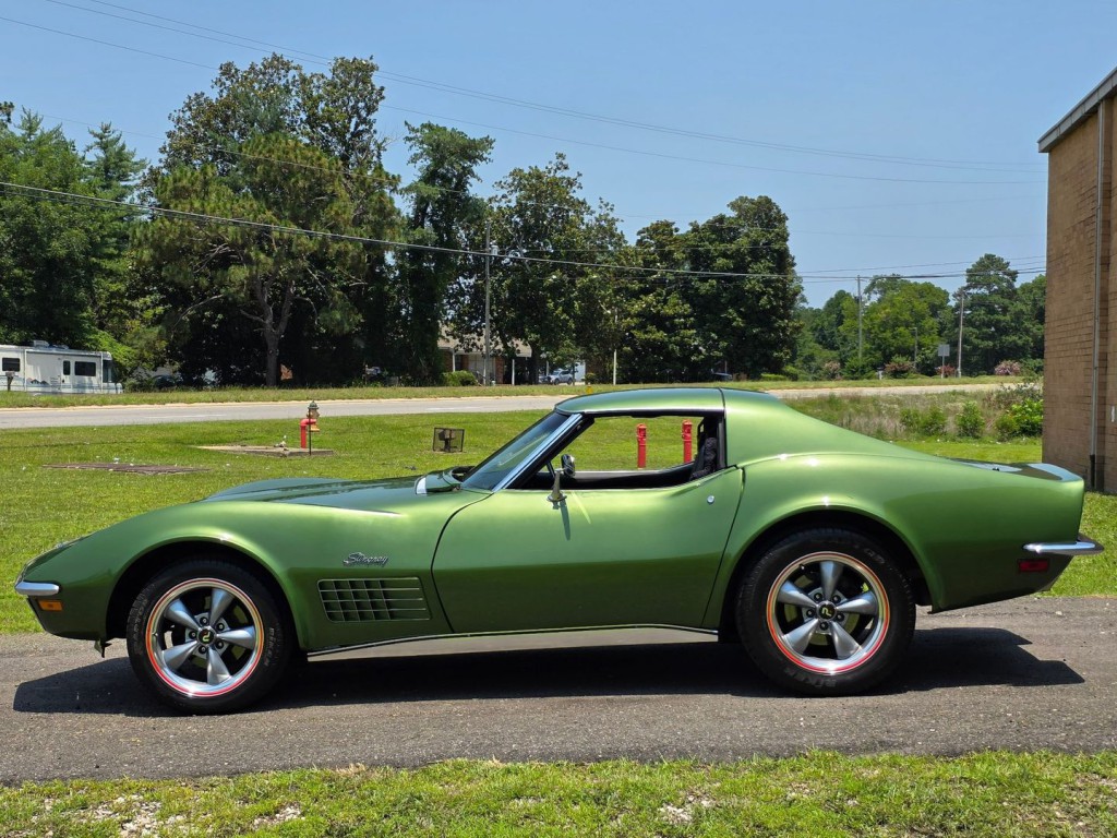 1972 Chevrolet Corvette Image 12