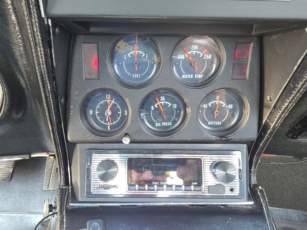 1972 Chevrolet Corvette Image 20